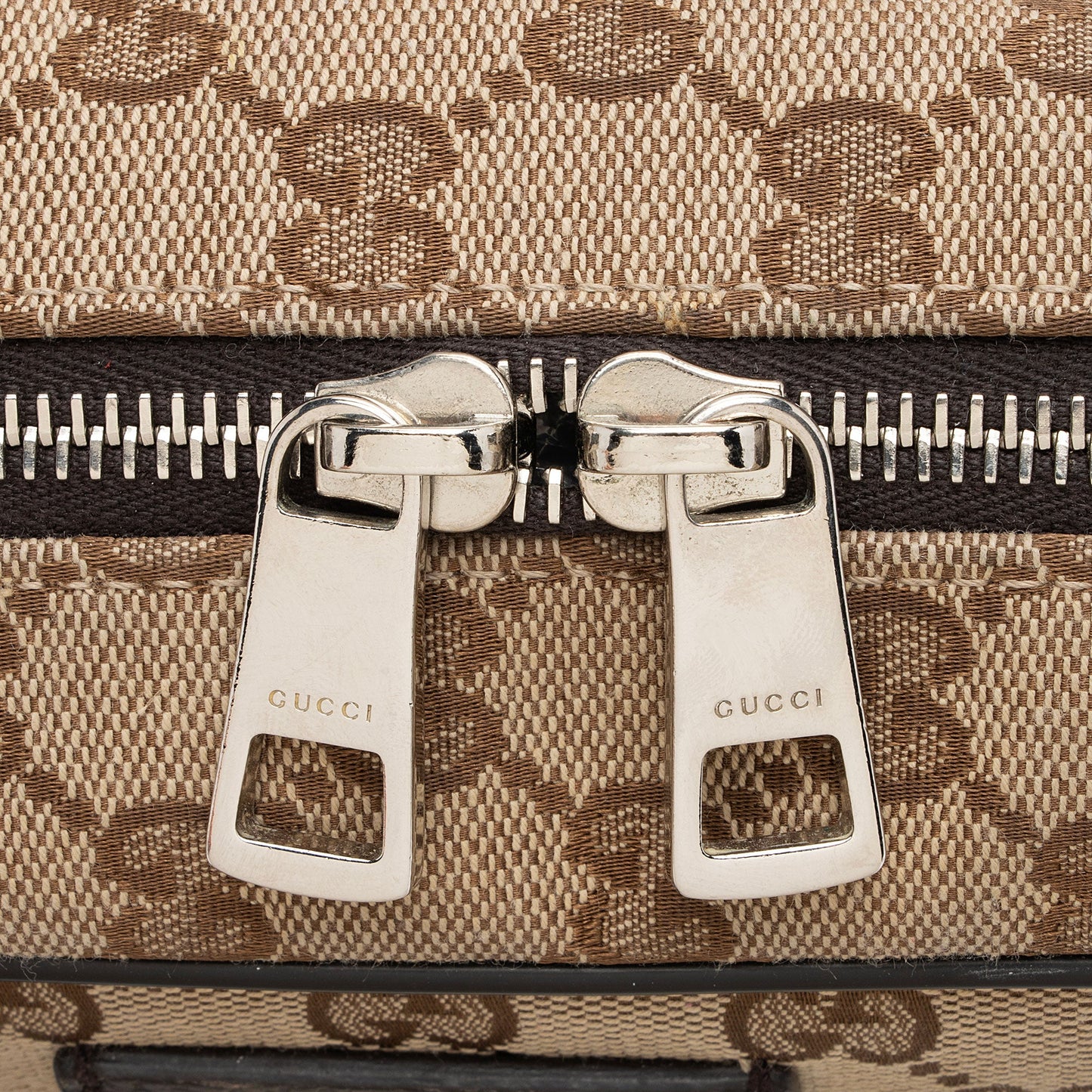 Gucci GG Canvas Classic Camera Messenger Bag (SHF-ygNR94)