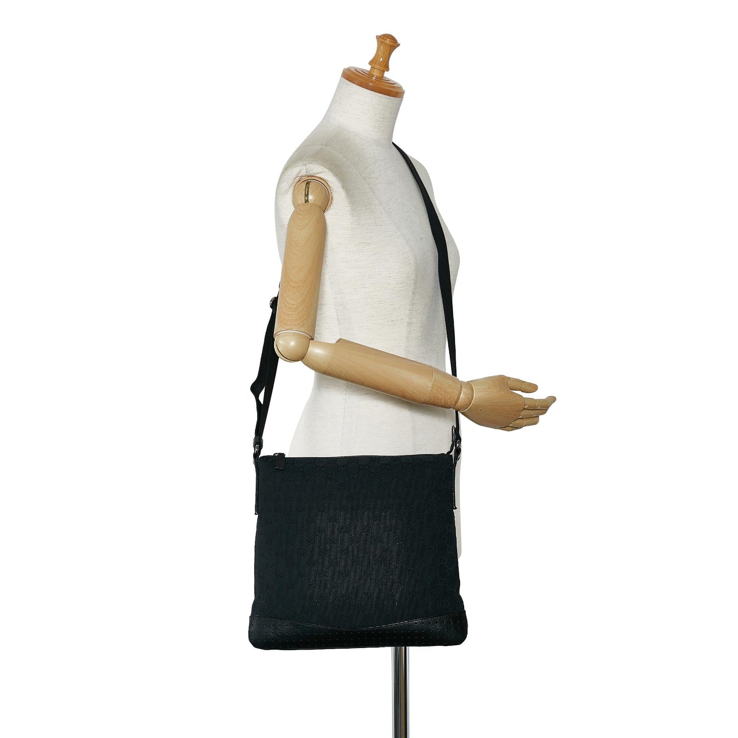 Gucci GG Canvas Crossbody (SHG-SbFpk0)