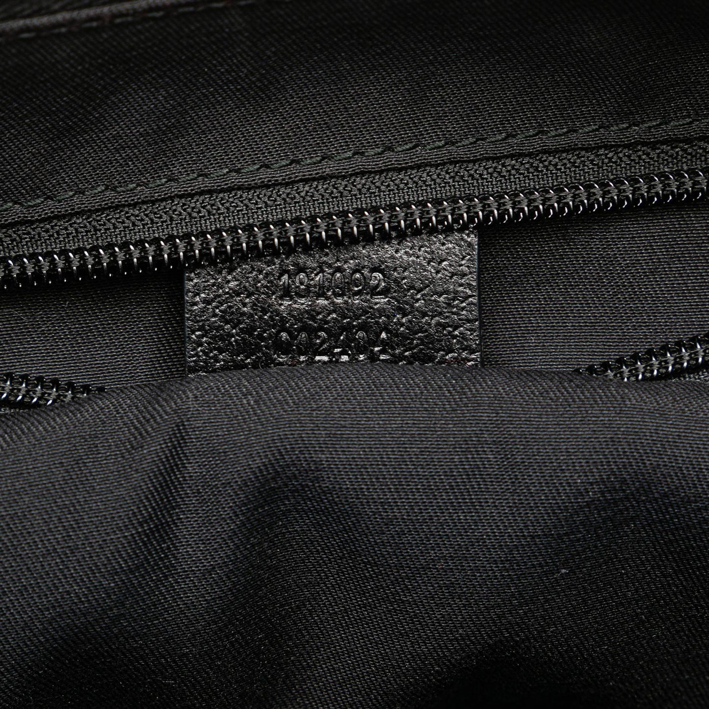 Gucci GG Canvas Crossbody (SHG-dZJHEq)