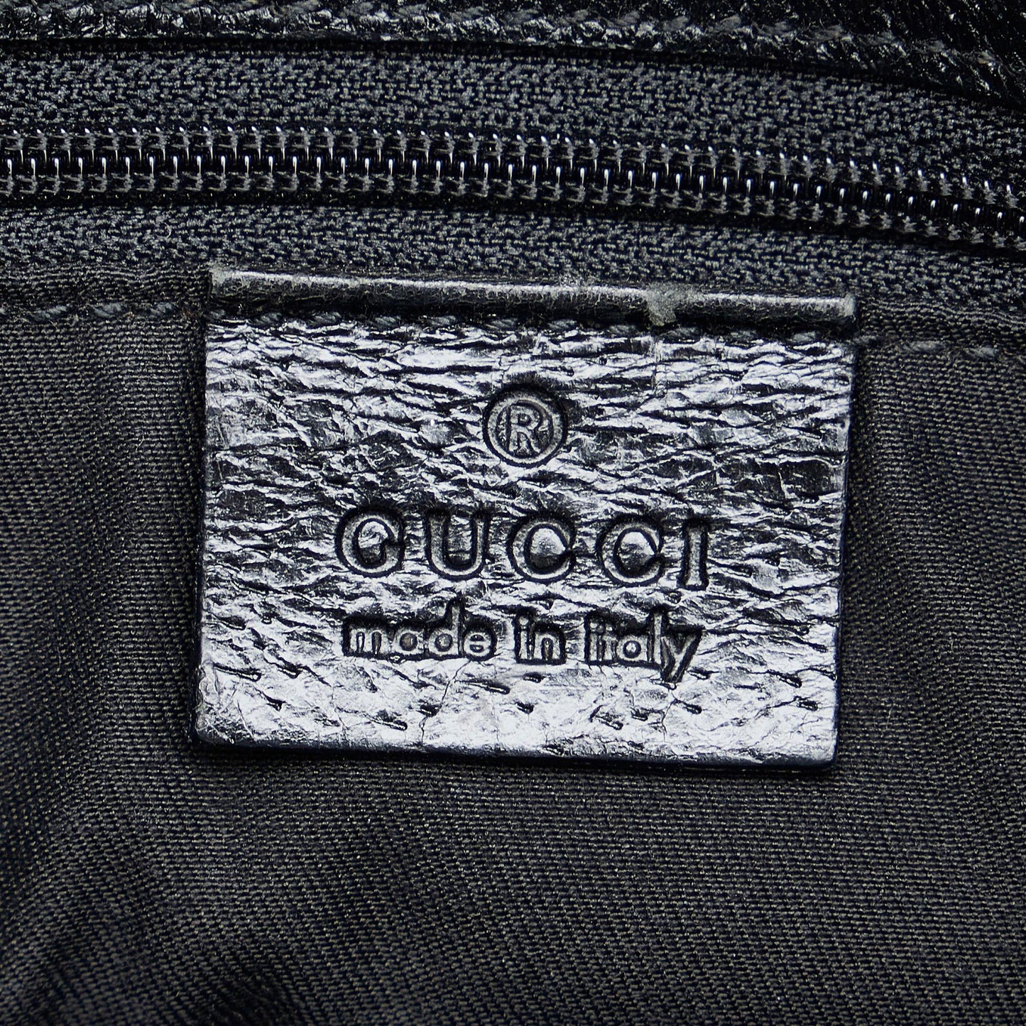 Gucci GG Canvas Eclipse Crossbody (SHG-uRTUd3)