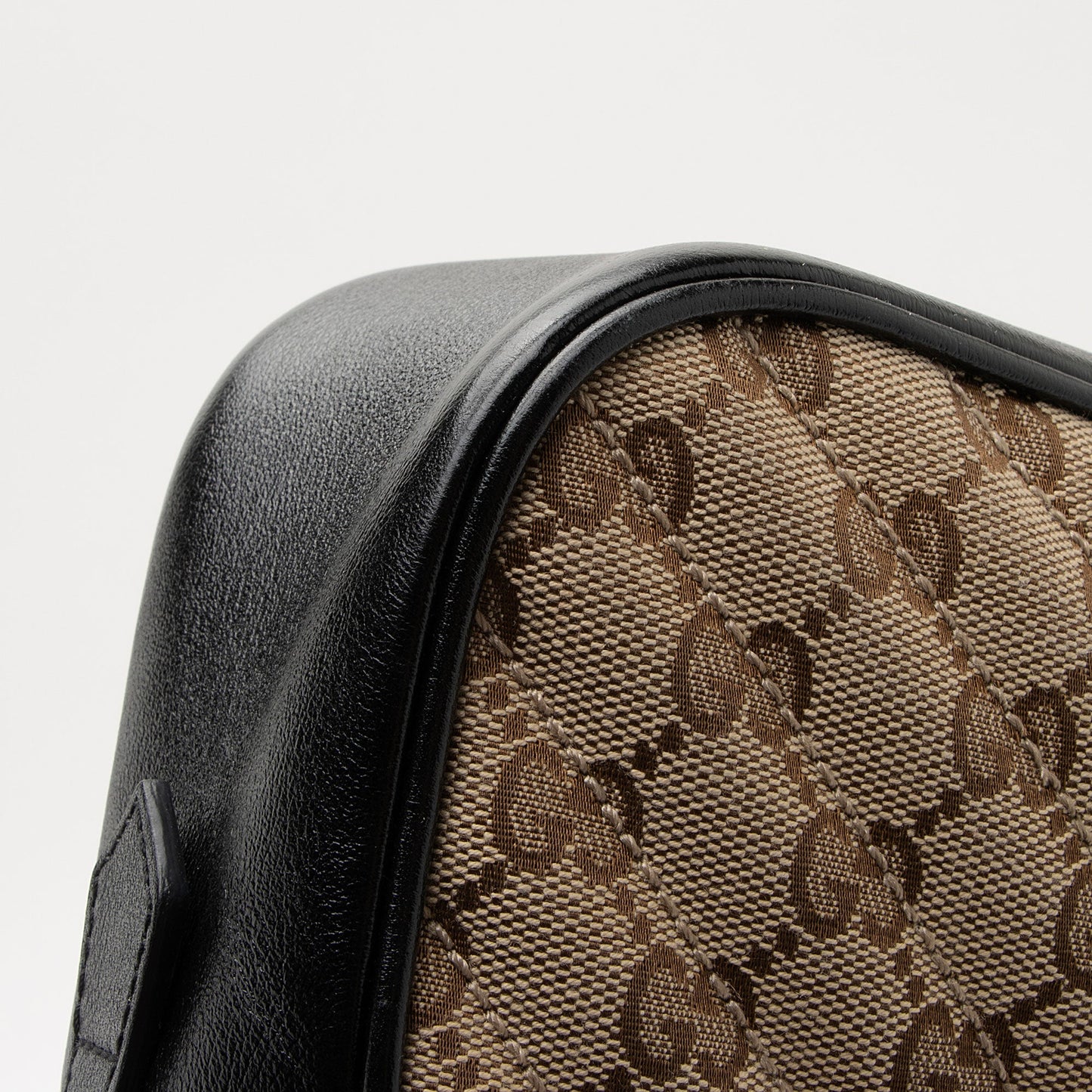 Gucci GG Canvas GG Marmont Small Shoulder Bag (SHF-kPDHre)