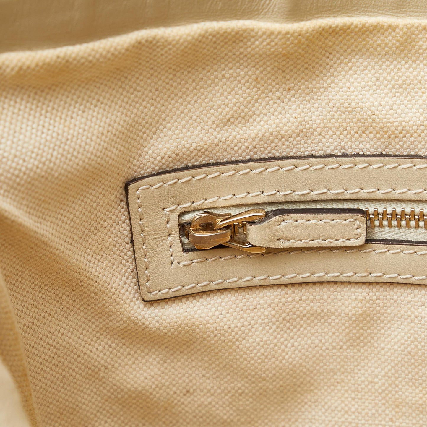 Gucci GG Canvas Lovely Crossbody Bag (SHG-8dom4S)