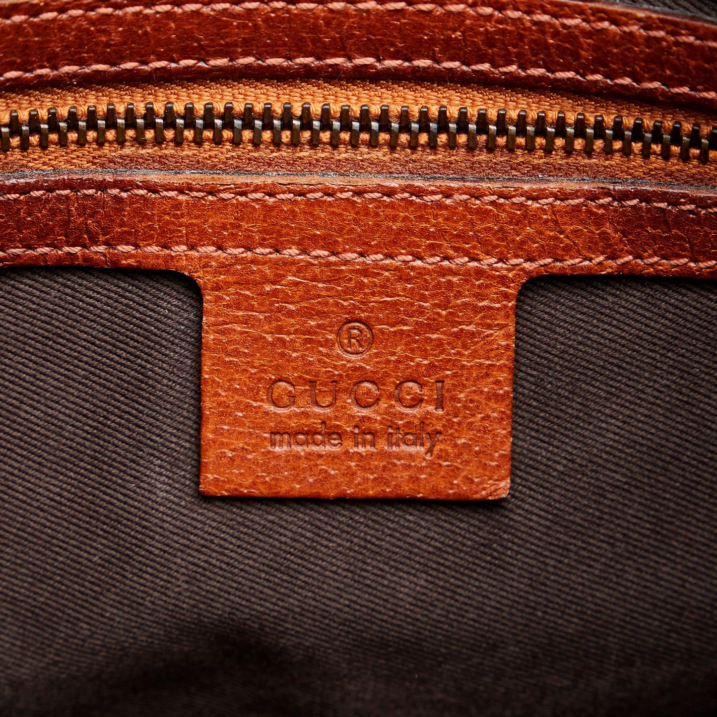 Gucci GG Canvas Nailhead Crossbody (SHG-mLGXan)