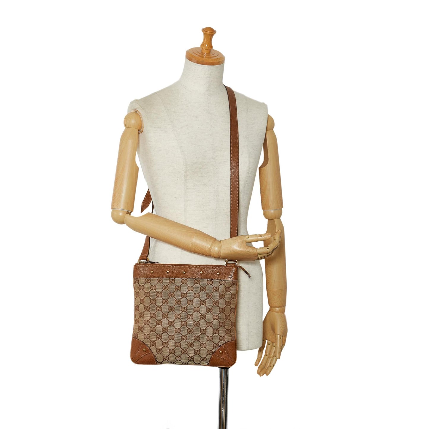 Gucci GG Canvas Nailhead Crossbody (SHG-Mehcnj)