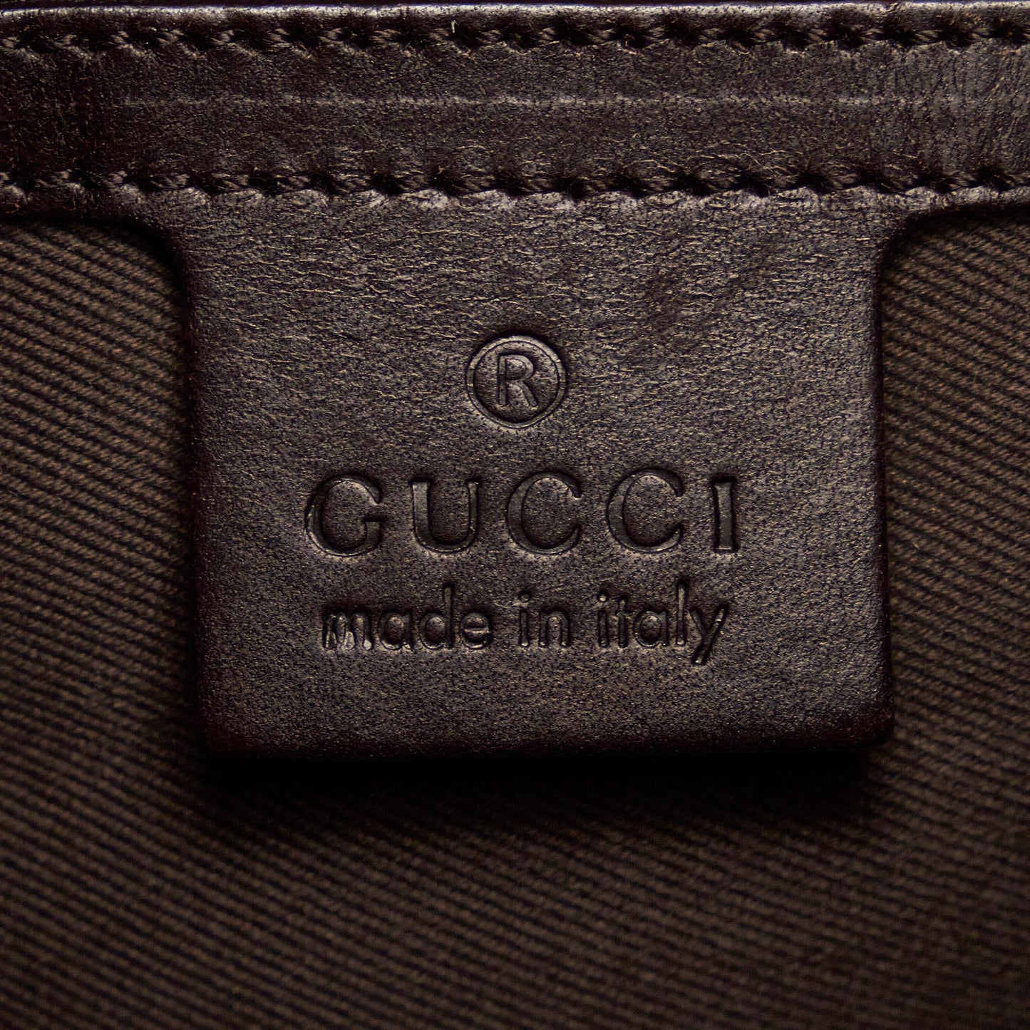 Gucci GG Canvas Shoulder Bag (SHG-BI7pTR)