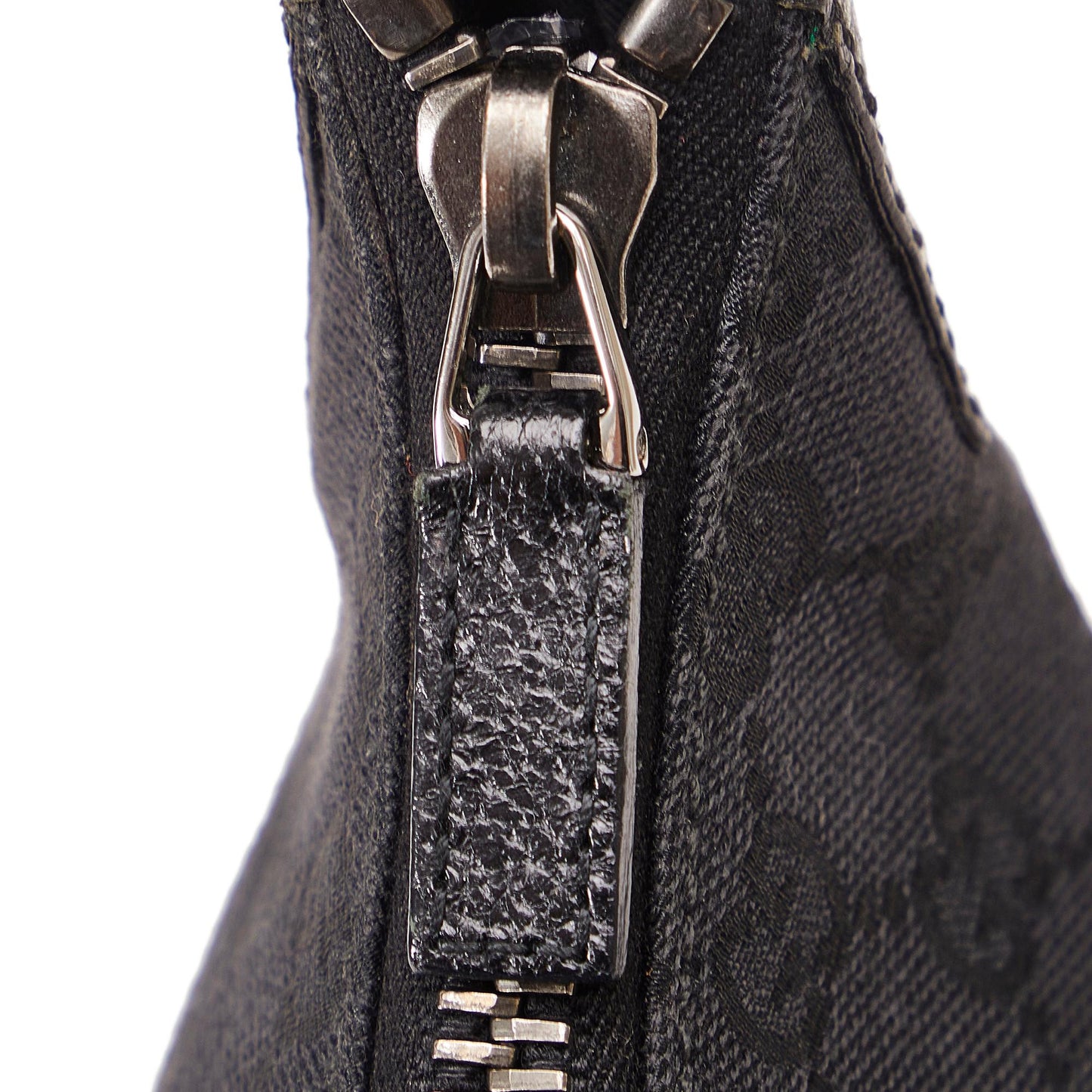 Gucci GG Canvas Shoulder Bag (SHG-BE2f05)