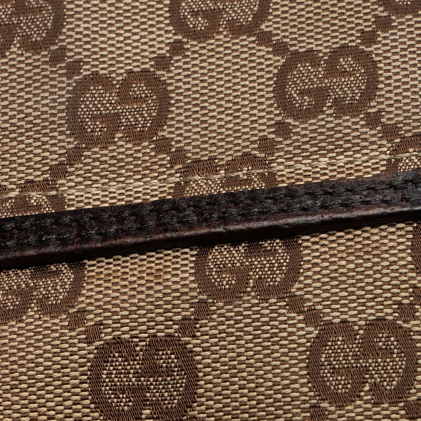 Gucci GG Canvas Small Waist Belt Bag (SHF-aTzoiD)