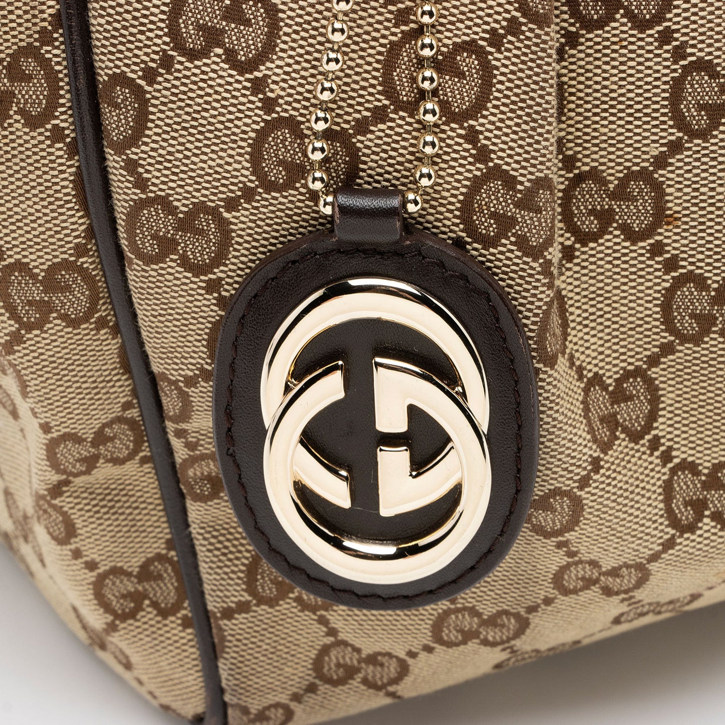 Gucci GG Canvas Sukey Medium Tote (SHF-c4aPQz)