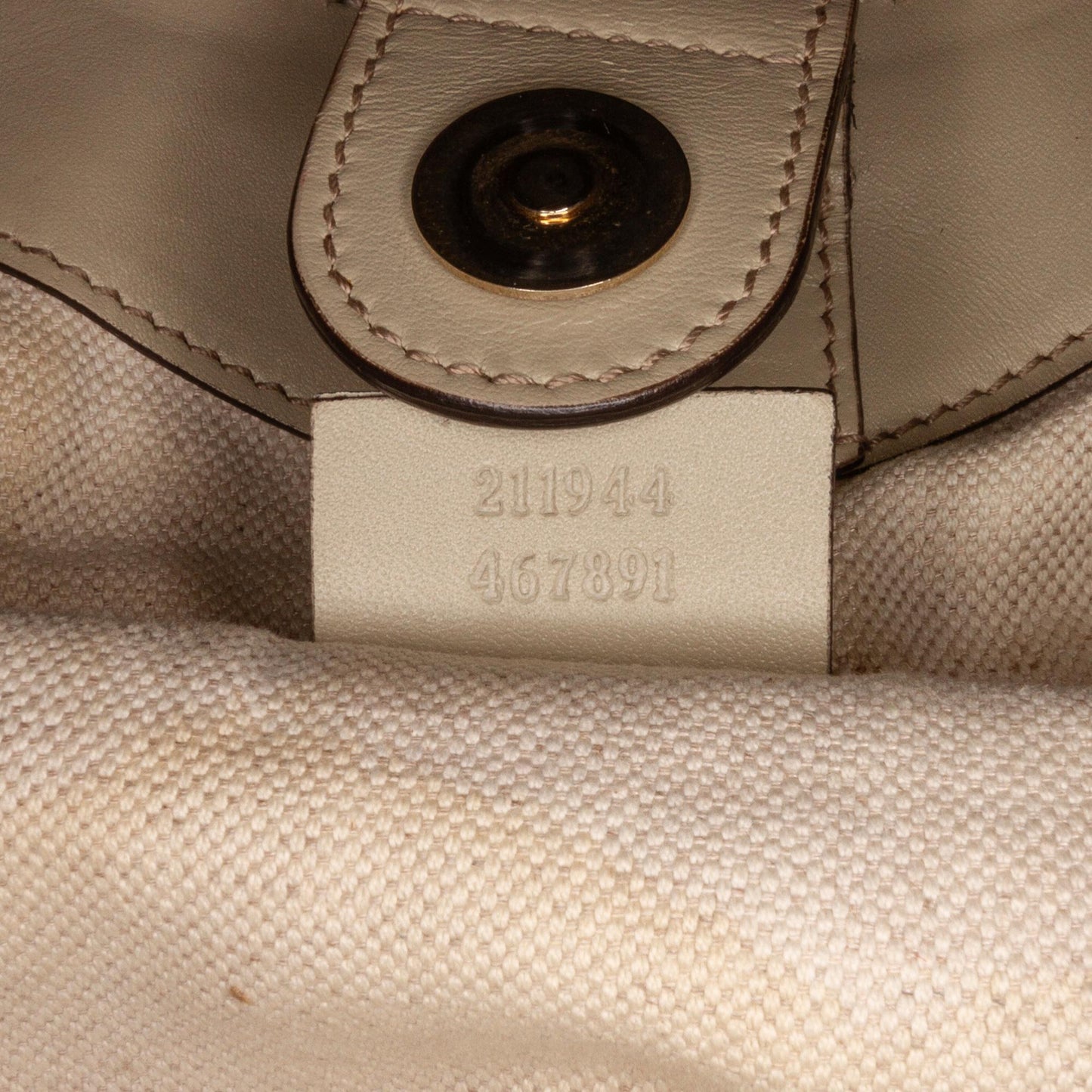 Gucci GG Canvas Sukey Tote (SHG-PPkJyj)