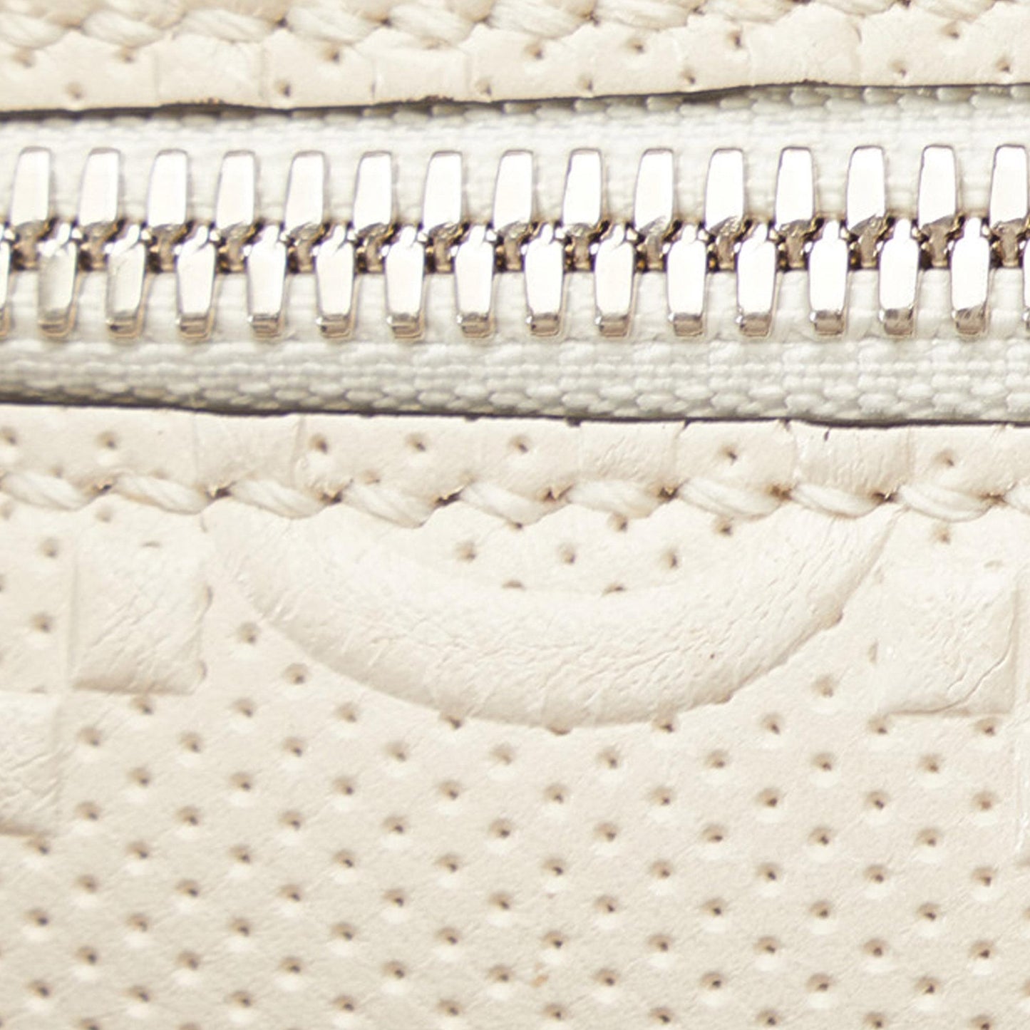Gucci GG Embossed Perforated Square Bag (SHG-dVXLVM)