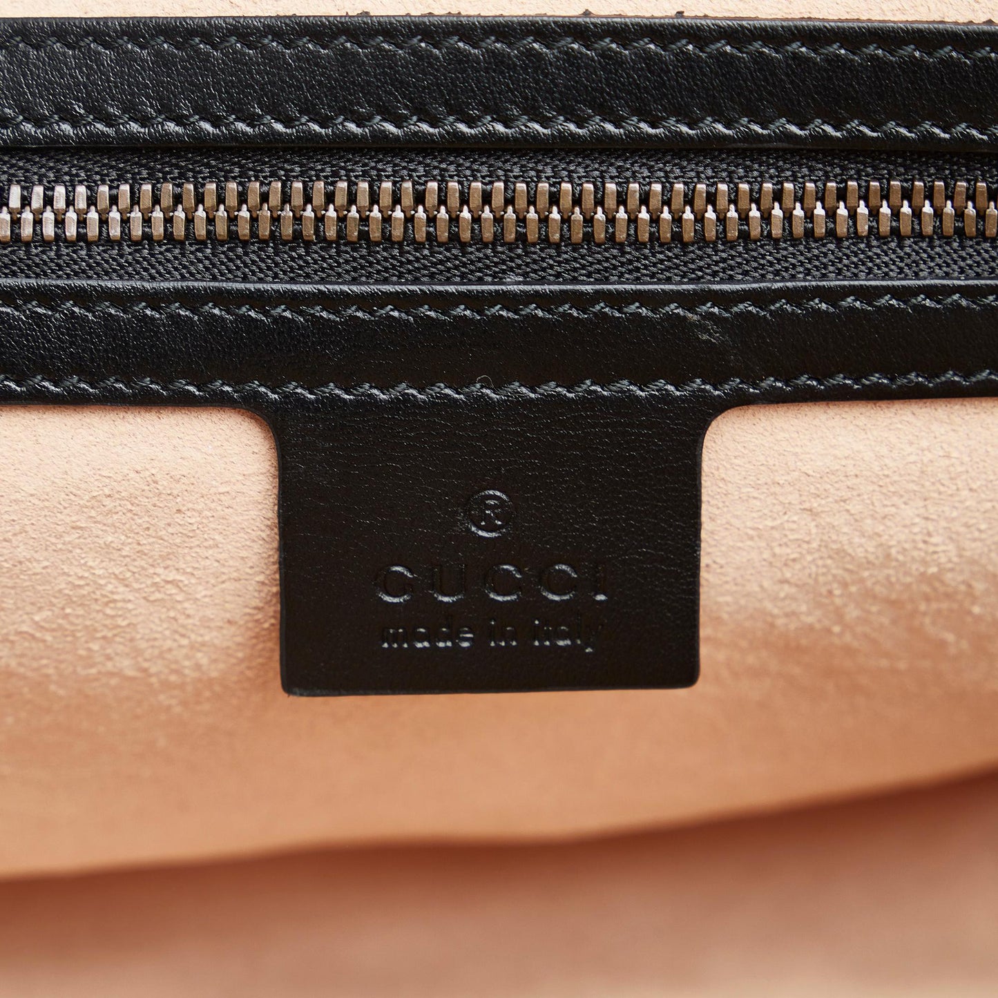 Gucci GG Marmont Matelasse Square Belt Bag (SHG-wwReIG)