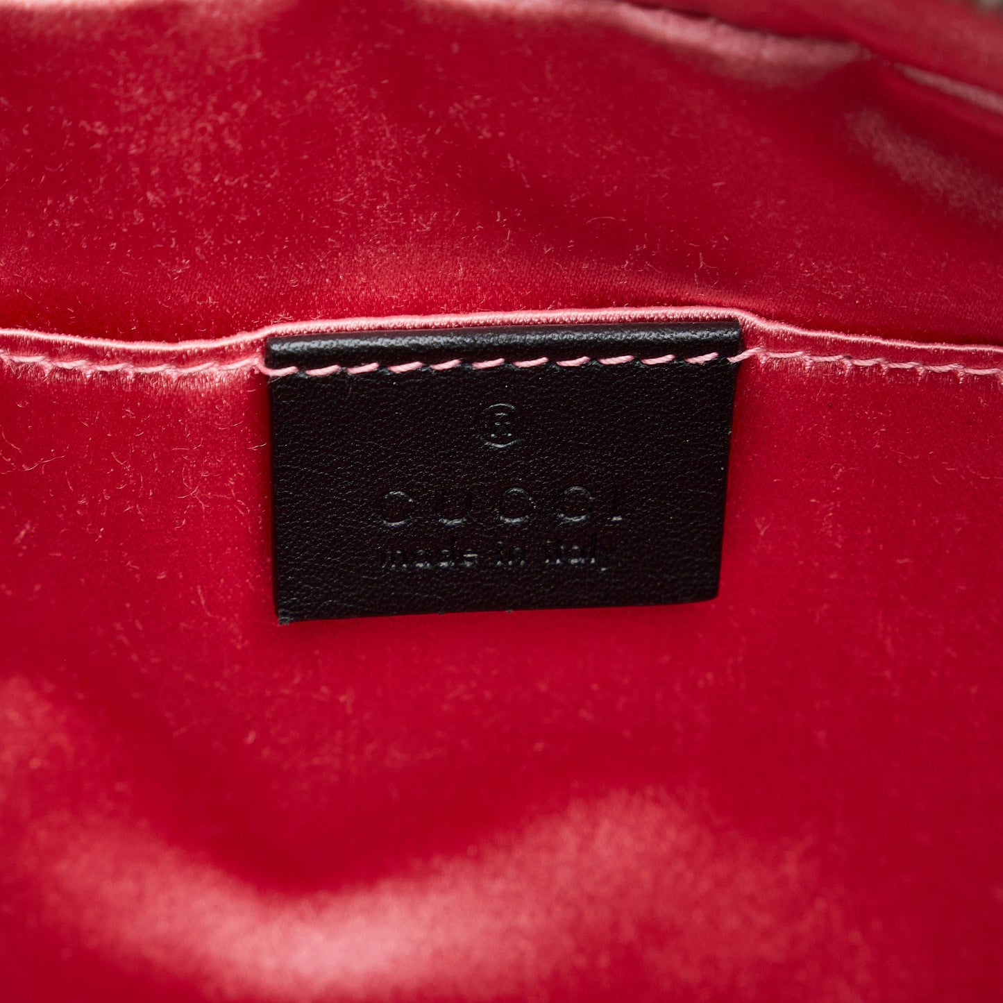 Gucci GG Marmont Velvet Crossbody (SHG-XEPO6u)