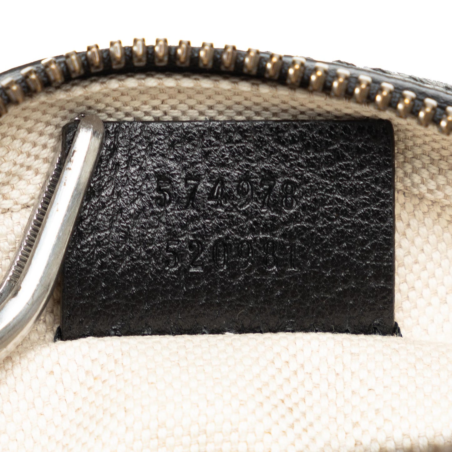 Gucci GG Marmont Velvet Round Crossbody (SHG-ReSuV0)
