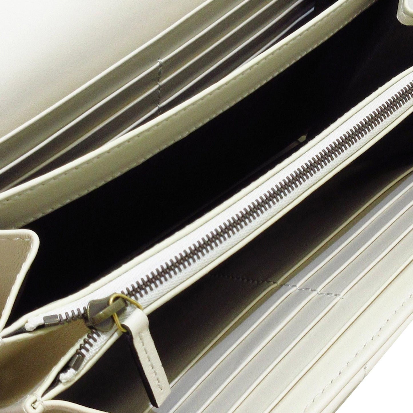 Gucci GG Marmont Wallet on Chain (SHG-FE2JWp)