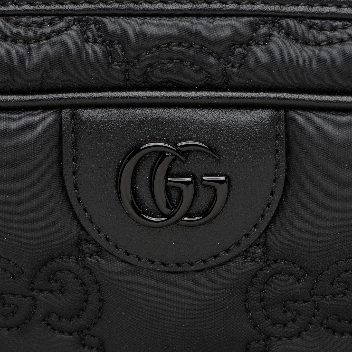 Gucci GG Matelasse Small Shoulder Bag (SHF-lqqc7w)