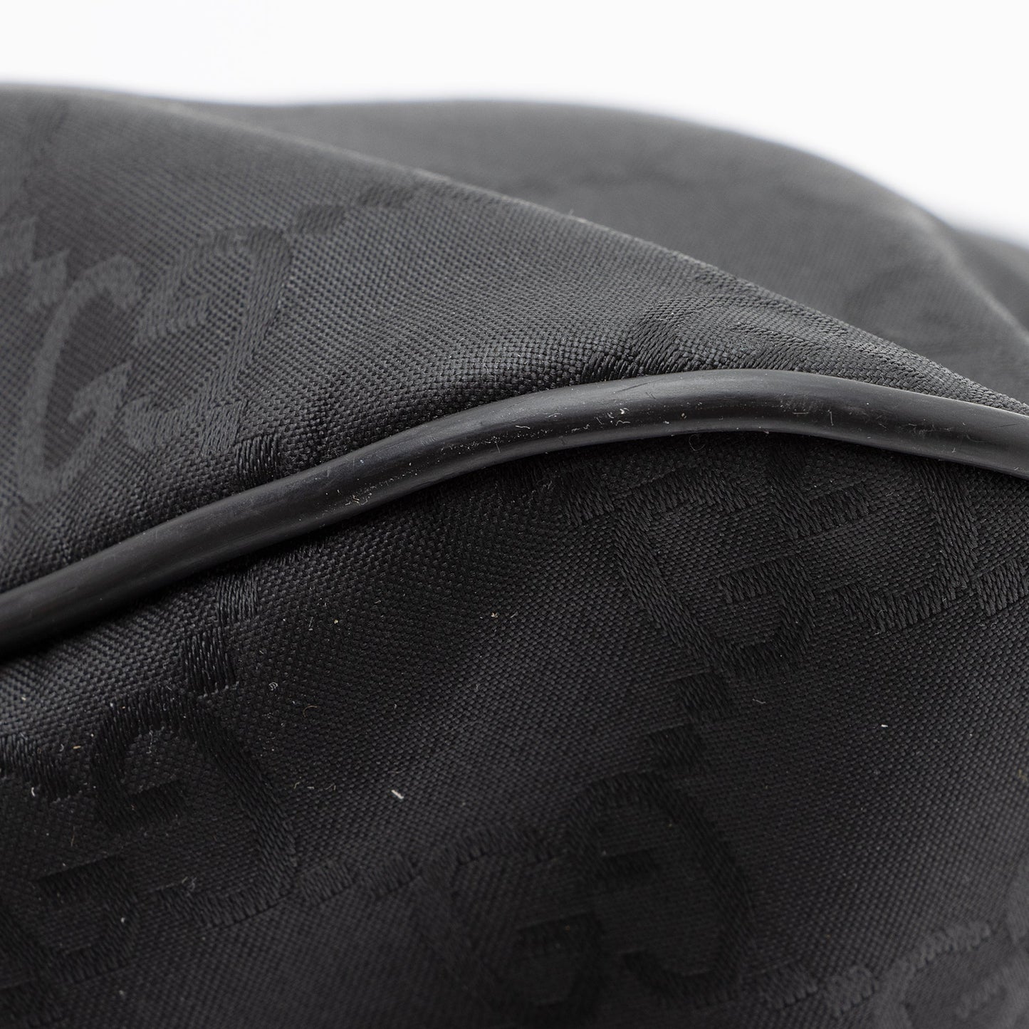 Gucci GG Nylon Large Messenger Bag (SHF-kF37Kx)