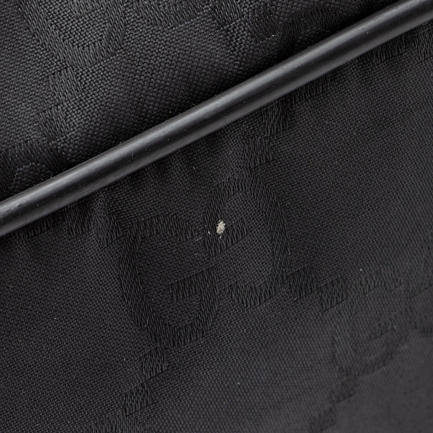 Gucci GG Nylon Large Messenger Bag (SHF-kF37Kx)