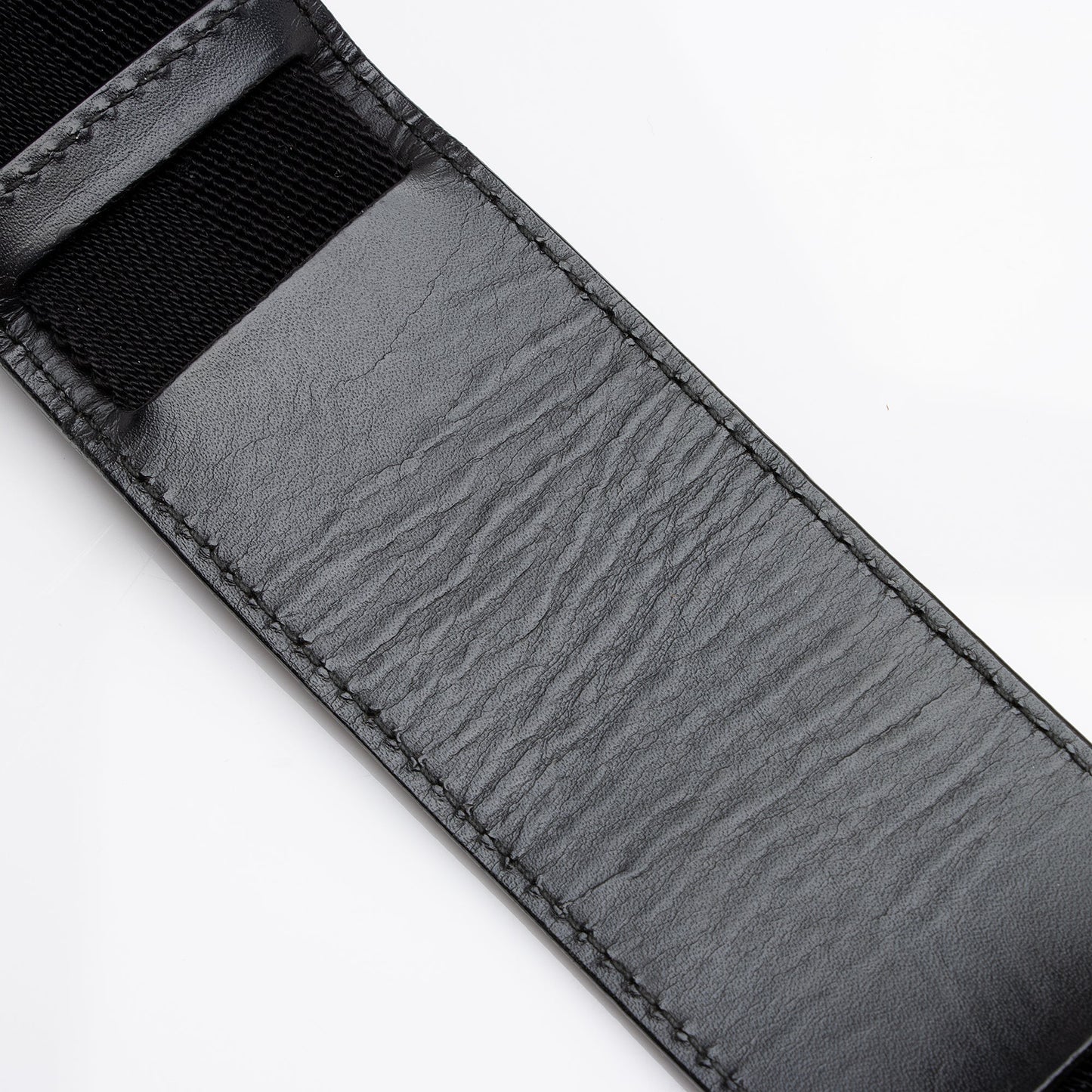 Gucci GG Nylon Large Messenger Bag (SHF-kF37Kx)