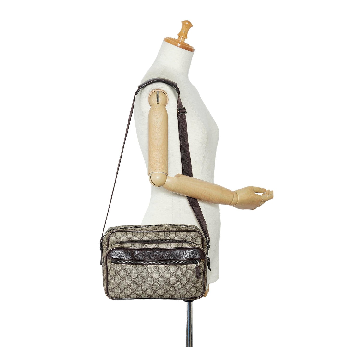 Gucci GG Supreme Crossbody Bag (SHG-c3Wr8A)