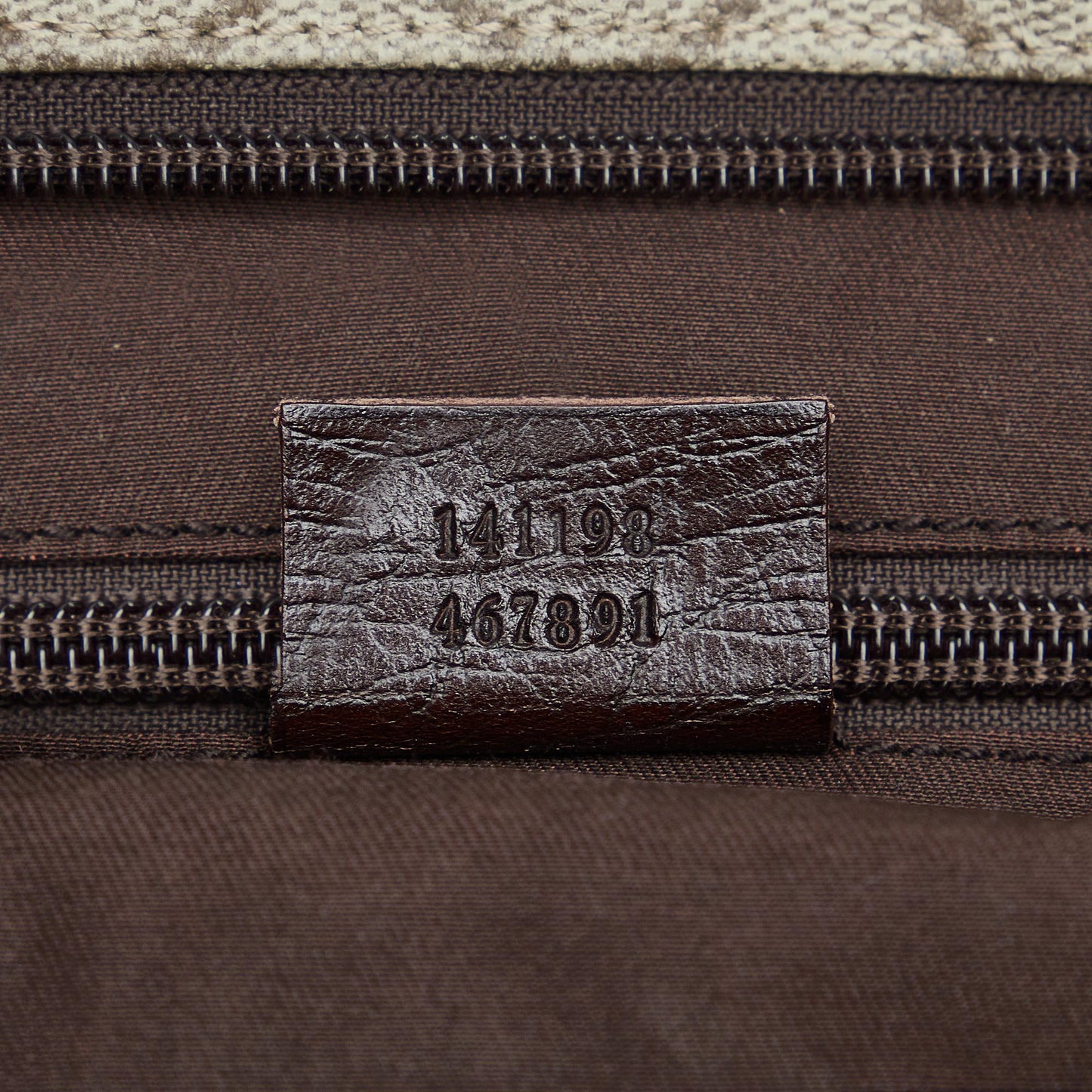 Gucci GG Supreme Crossbody Bag (SHG-GZ28qJ)