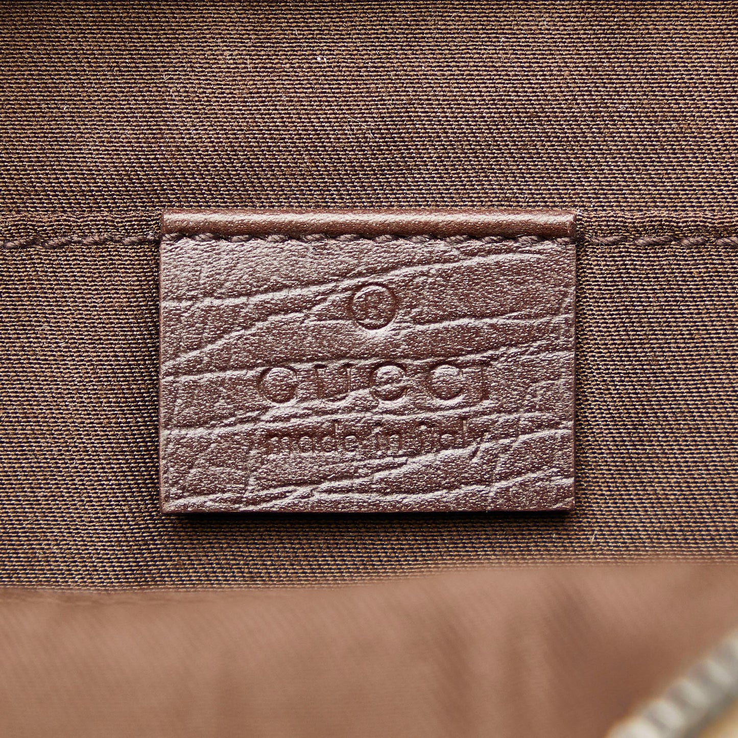 Gucci GG Supreme Crossbody Bag (SHG-lvoFNv)