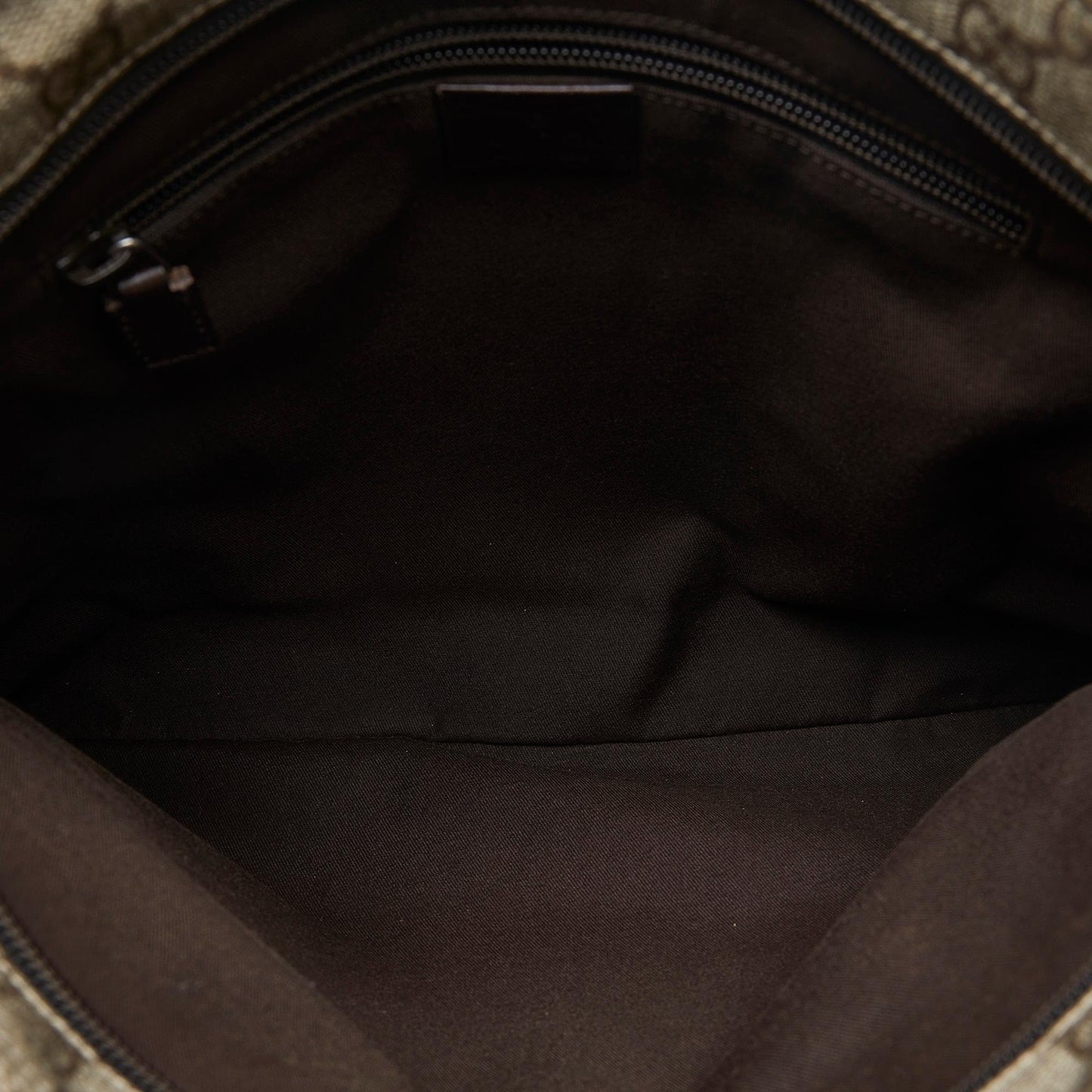Gucci GG Supreme Crossbody Bag (SHG-P35zbi)