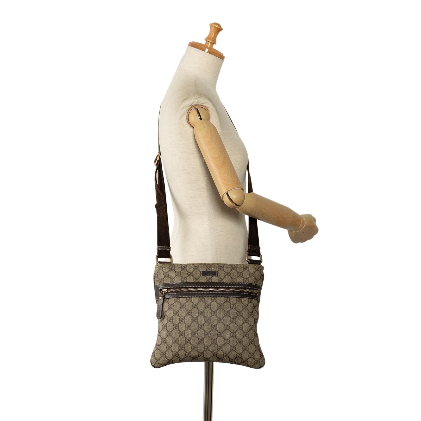 Gucci GG Supreme Crossbody Bag (SHG-kb0kJX)