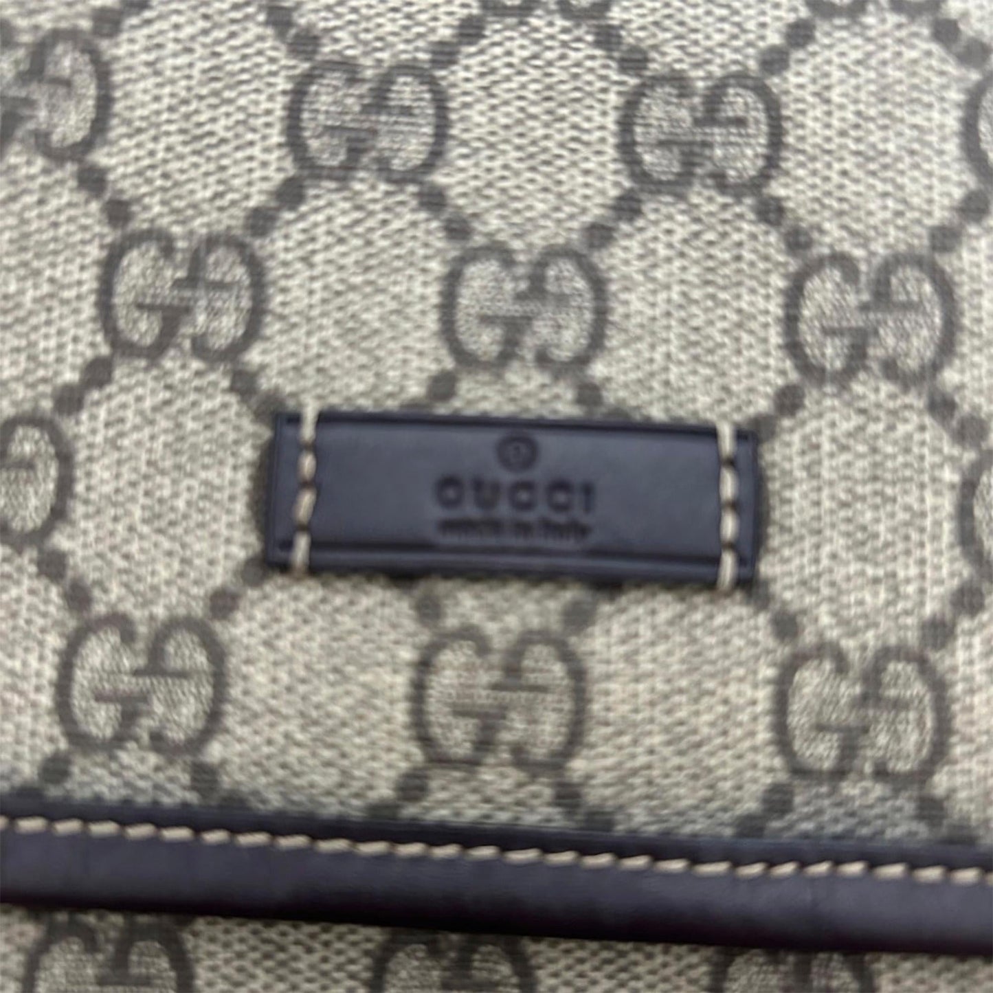 Gucci GG Supreme Crossbody (SHG-ylbS3r)