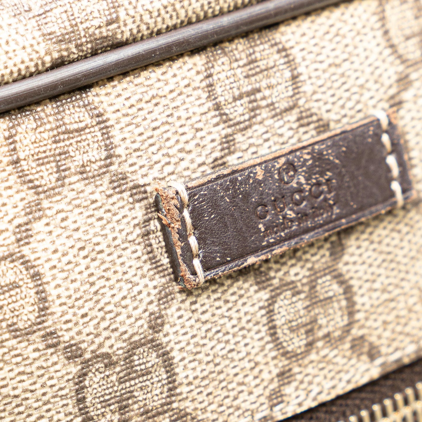 Gucci GG Supreme Crossbody (SHG-d31eDw)