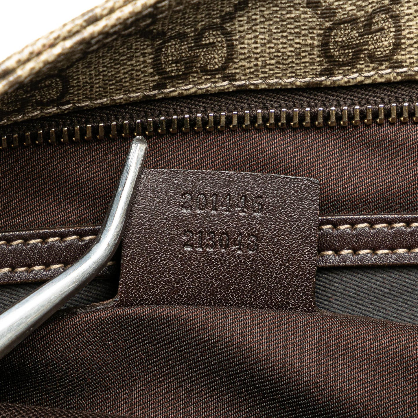 Gucci GG Supreme Crossbody (SHG-hzY70O)