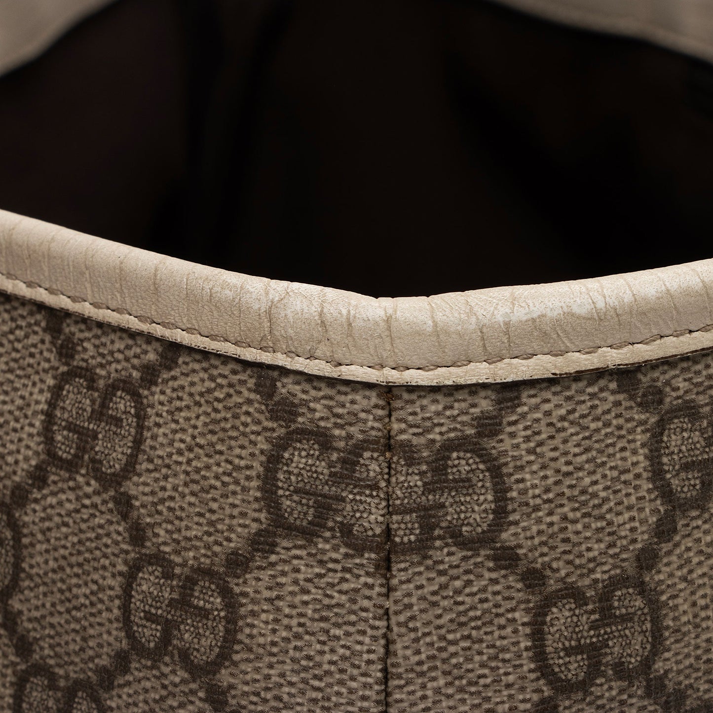 Gucci GG Supreme Joy Large Tote (SHF-pFvhGm)
