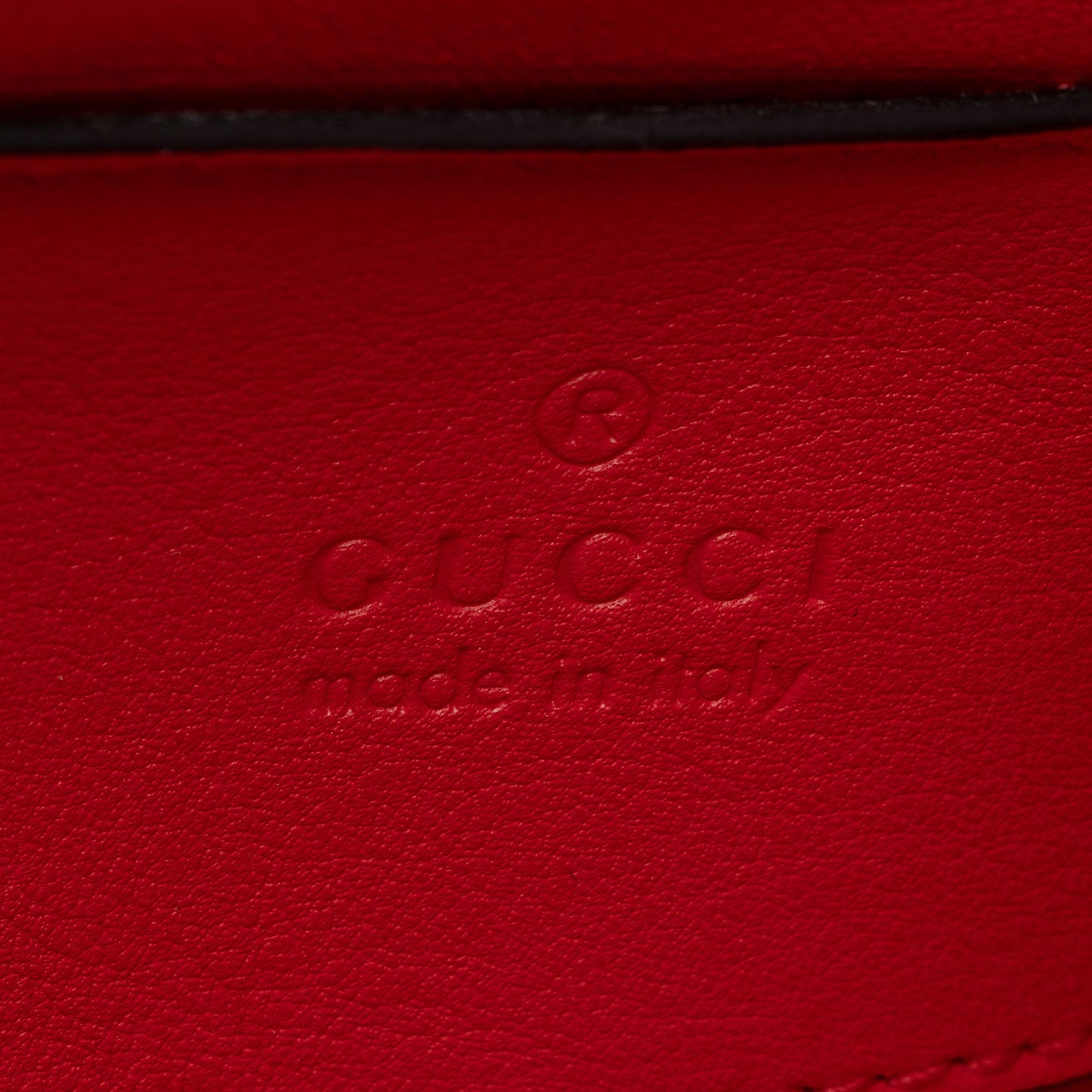 Gucci GG Supreme Love Heart Valentines Mini Crossbody (SHF-vvjySZ)