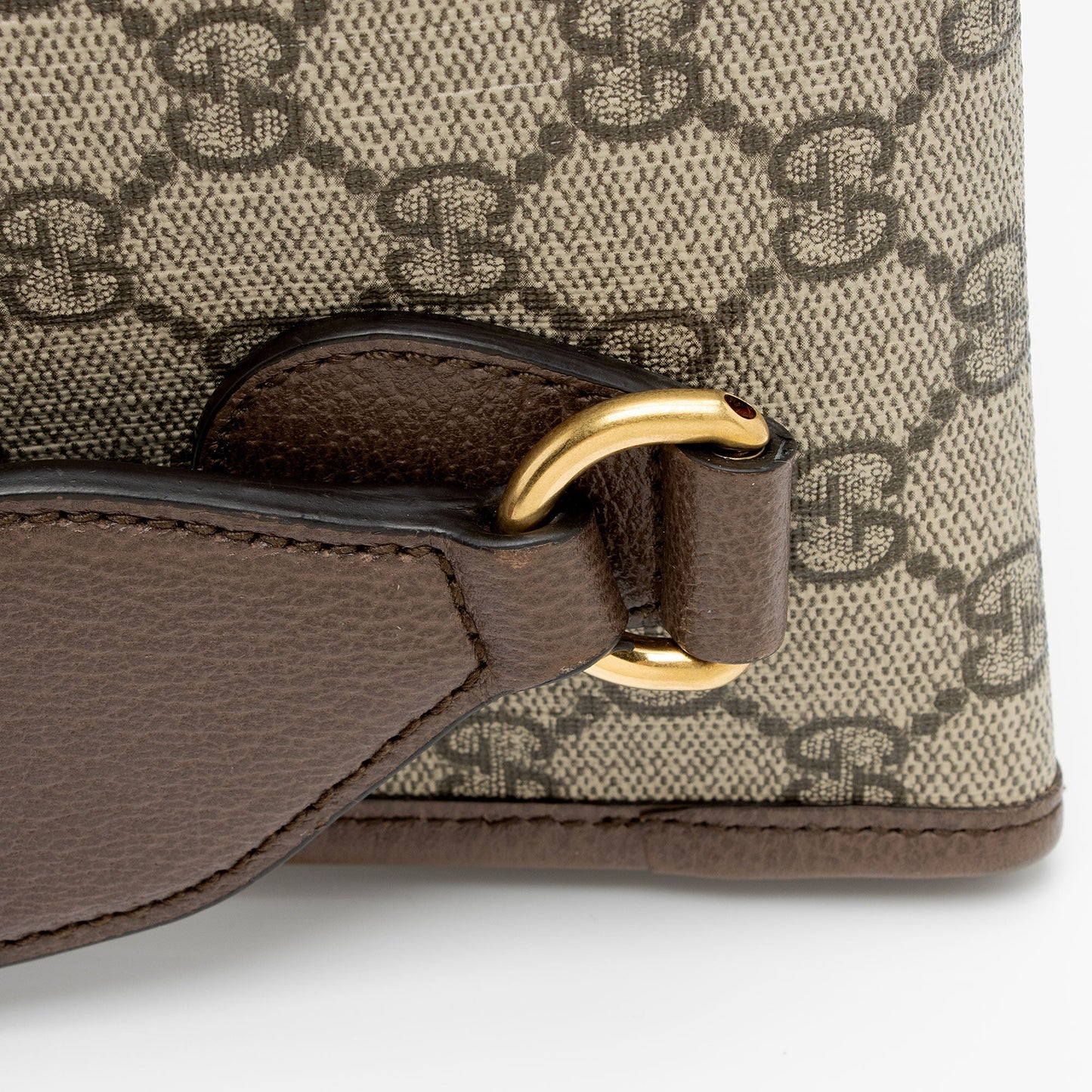 Gucci GG Supreme Neo Vintage Medium Messenger Bag (SHF-6GM9Gn)