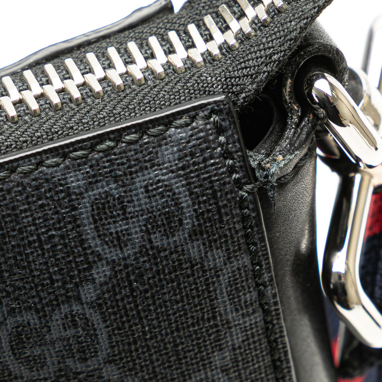 Gucci GG Supreme Night Courrier Crossbody