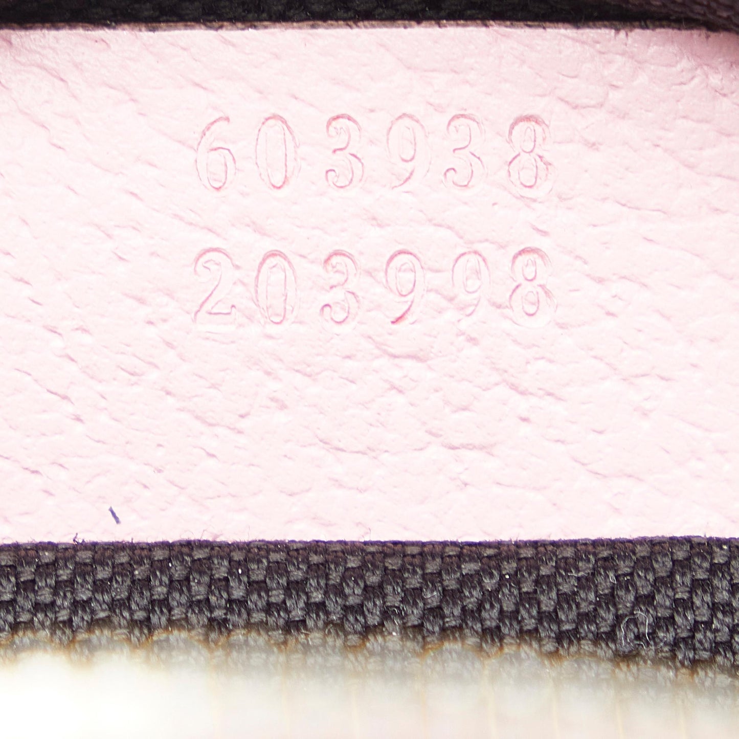 Gucci GG Supreme Psychedelic Round Crossbody Bag (SHG-gwT8Fo)