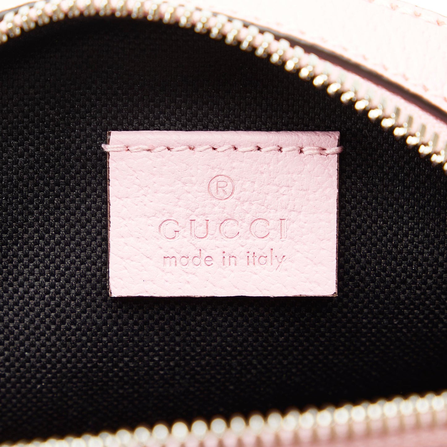 Gucci GG Supreme Psychedelic Round Crossbody Bag (SHG-gwT8Fo)