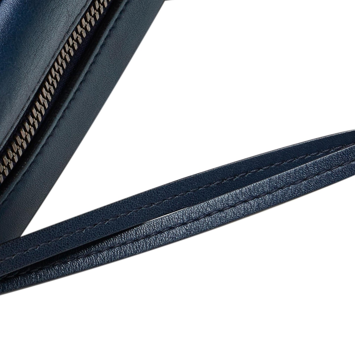 Gucci Gg Marmont Gucci Ghost Matelasse Crossbody (SHG-HLQeUH)