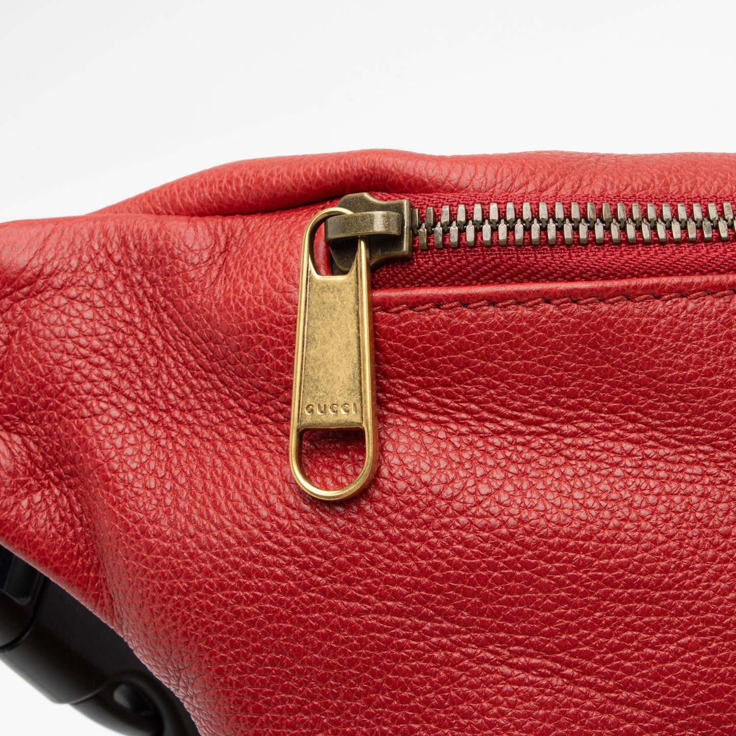 Gucci Leather Logo Large Belt Bag (SHF-zCvF0J)