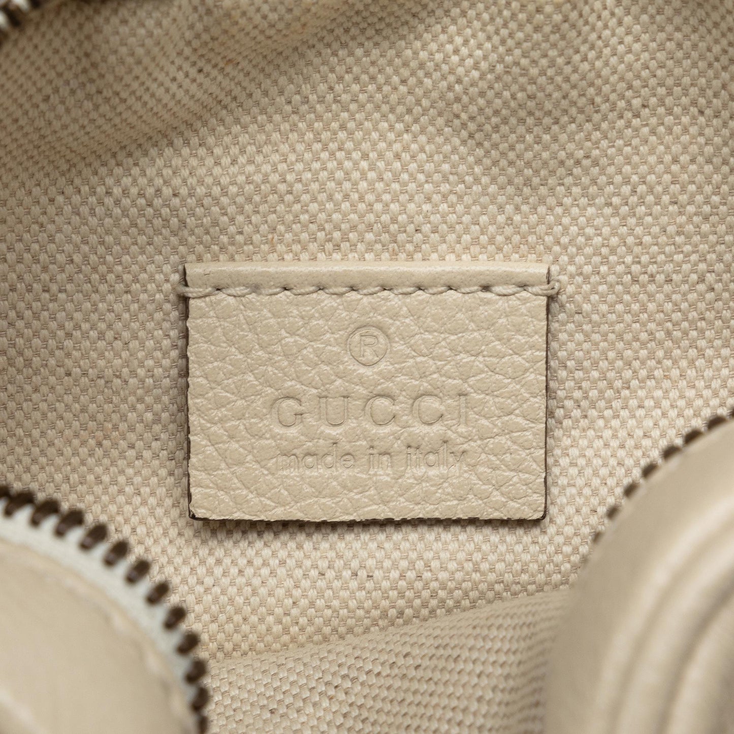 Gucci Gucci Logo Crossbody (SHG-nQtOUc)
