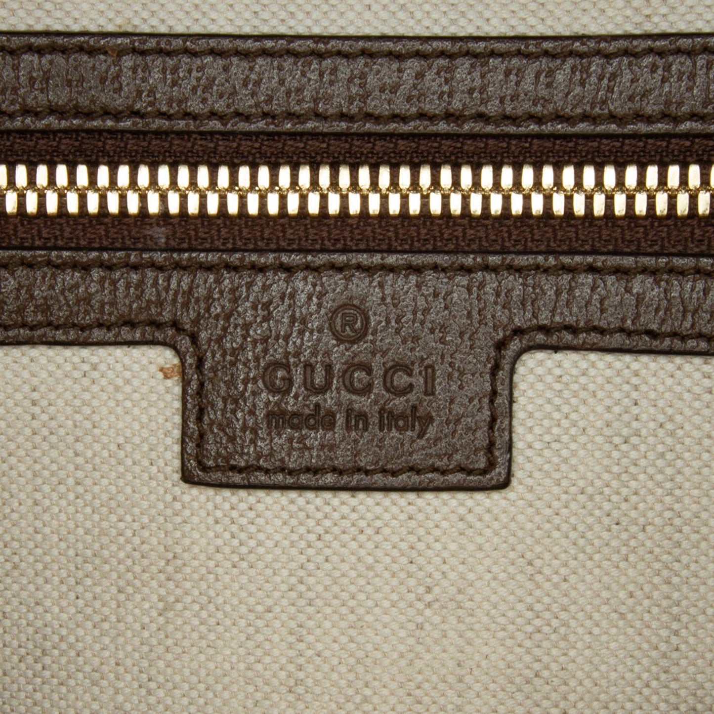 Gucci Jumbo GG Canvas Crossbody Bag (SHG-s7hbRP)