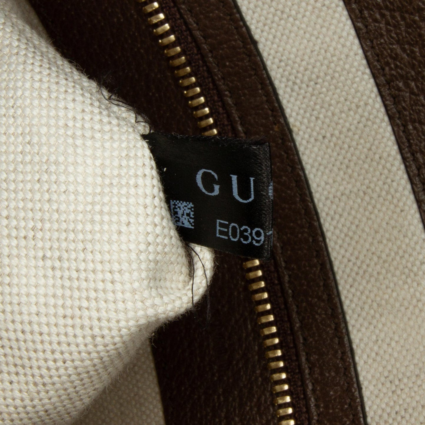 Gucci Jumbo GG Canvas Crossbody Bag (SHG-s7hbRP)