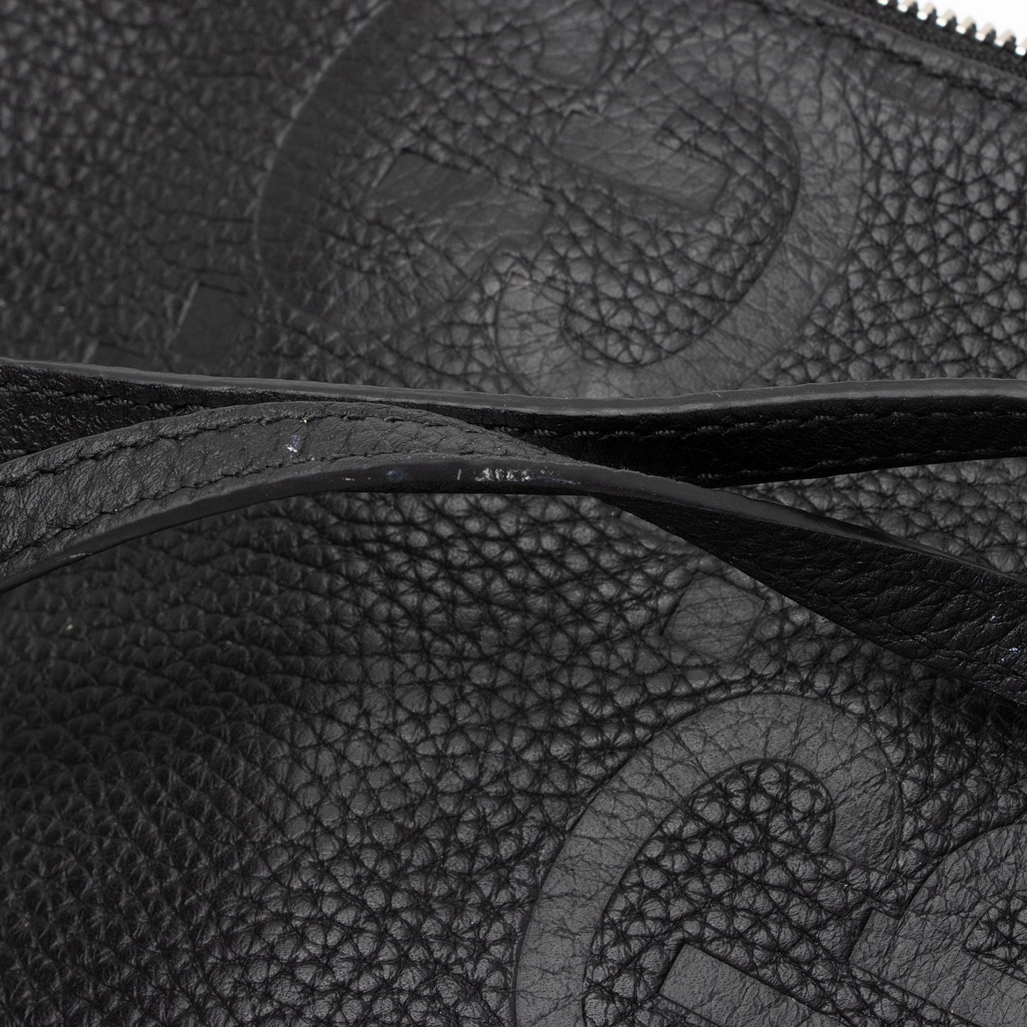Gucci Jumbo GG Leather Pochette (SHF-uWY65R)