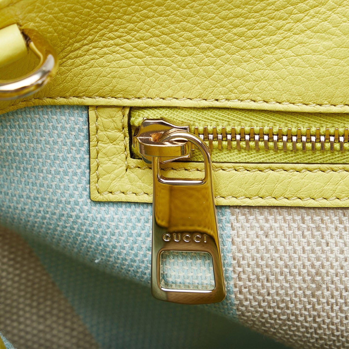 Gucci Large Bamboo Raffia Satchel (SHG-xxZMBj)