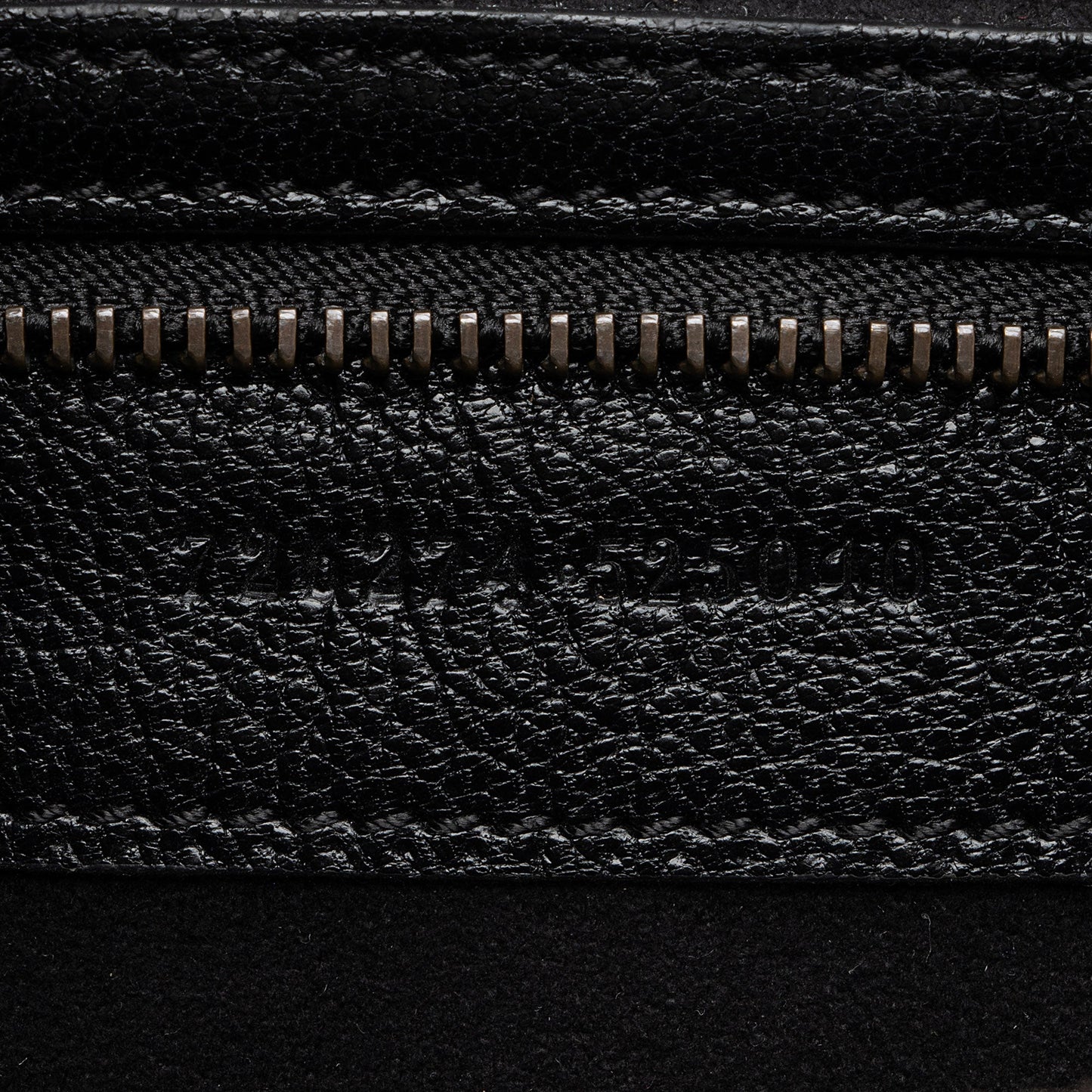 Gucci Leather Aphrodite Medium Shoulder Bag (SHF-YuLy0F)