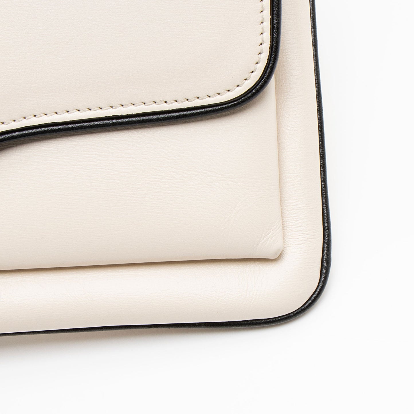 Gucci Leather Arli Small Shoulder Bag