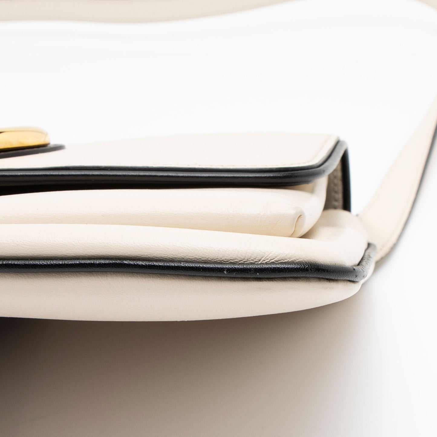 Gucci Leather Arli Small Shoulder Bag