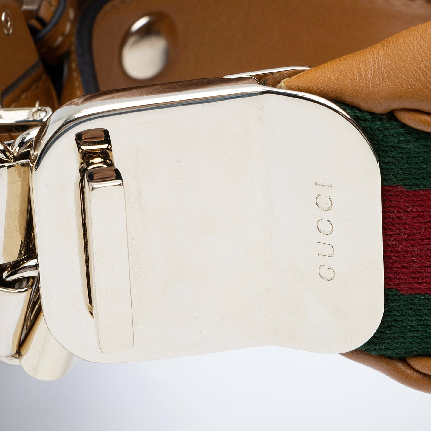 Gucci Leather Attache Medium Shoulder Bag (SHF-PEEvxe)