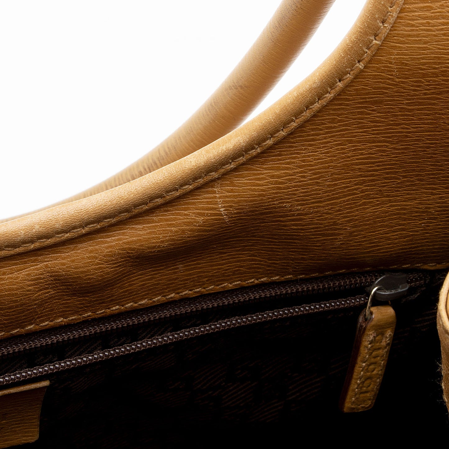 Gucci Leather Bardot Shoulder Bag (SHF-nRwIbo)