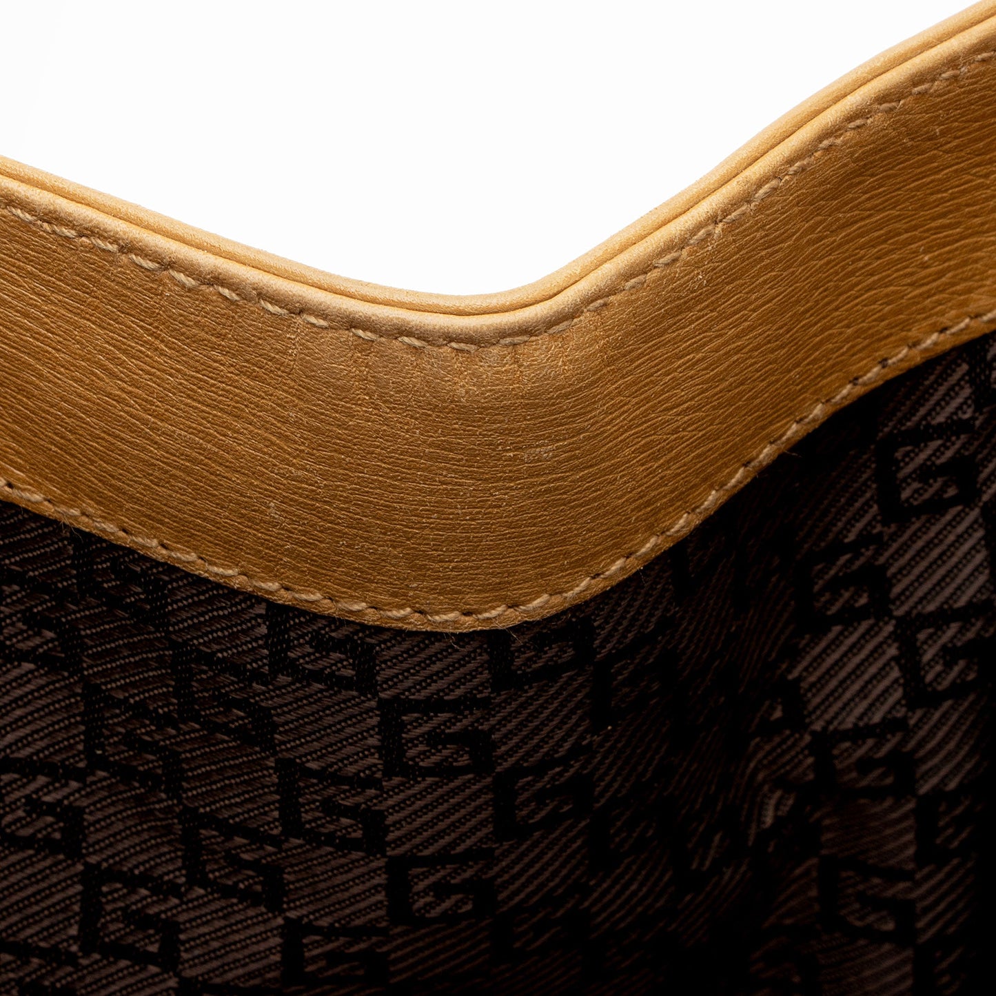Gucci Leather Bardot Shoulder Bag (SHF-nRwIbo)