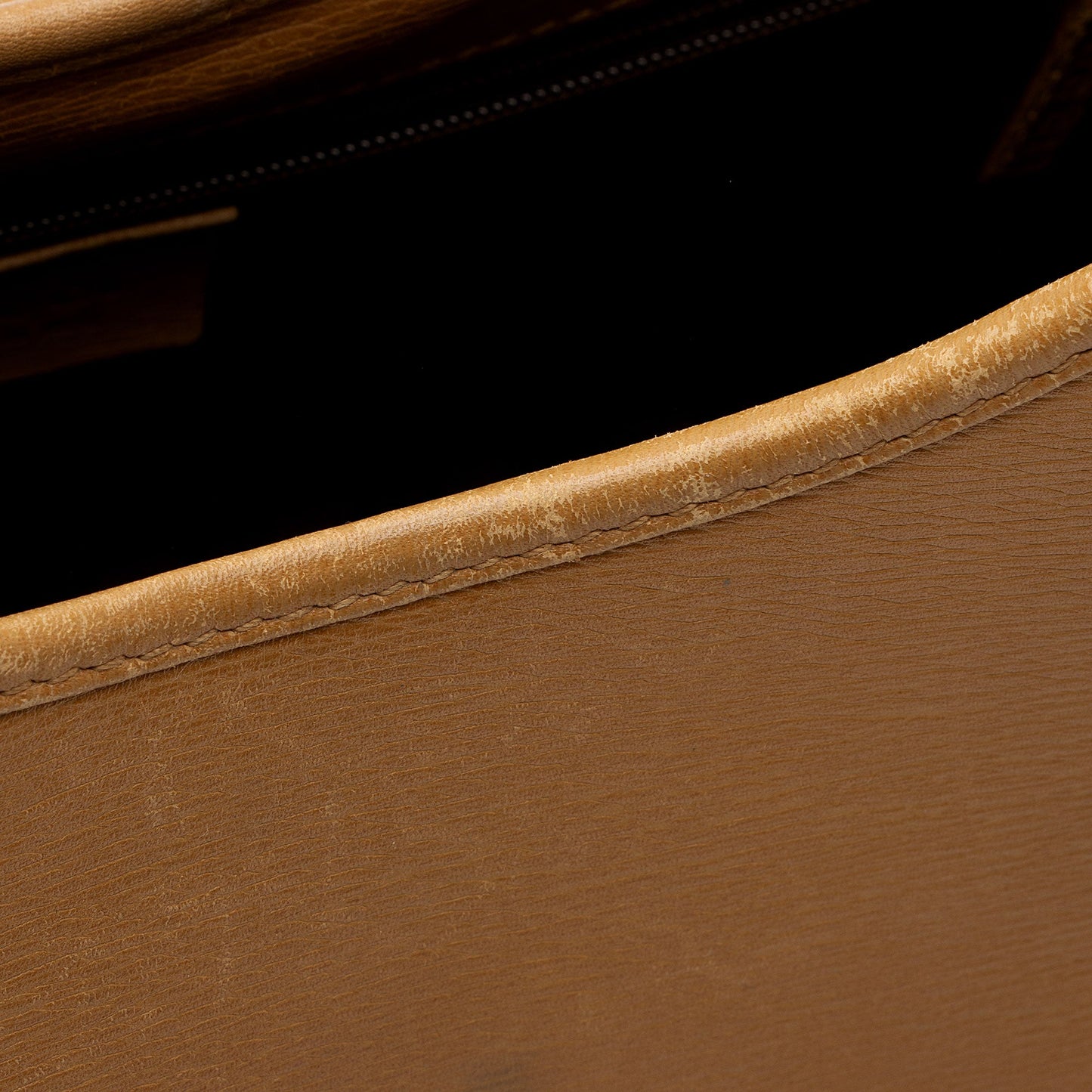Gucci Leather Bardot Shoulder Bag (SHF-nRwIbo)